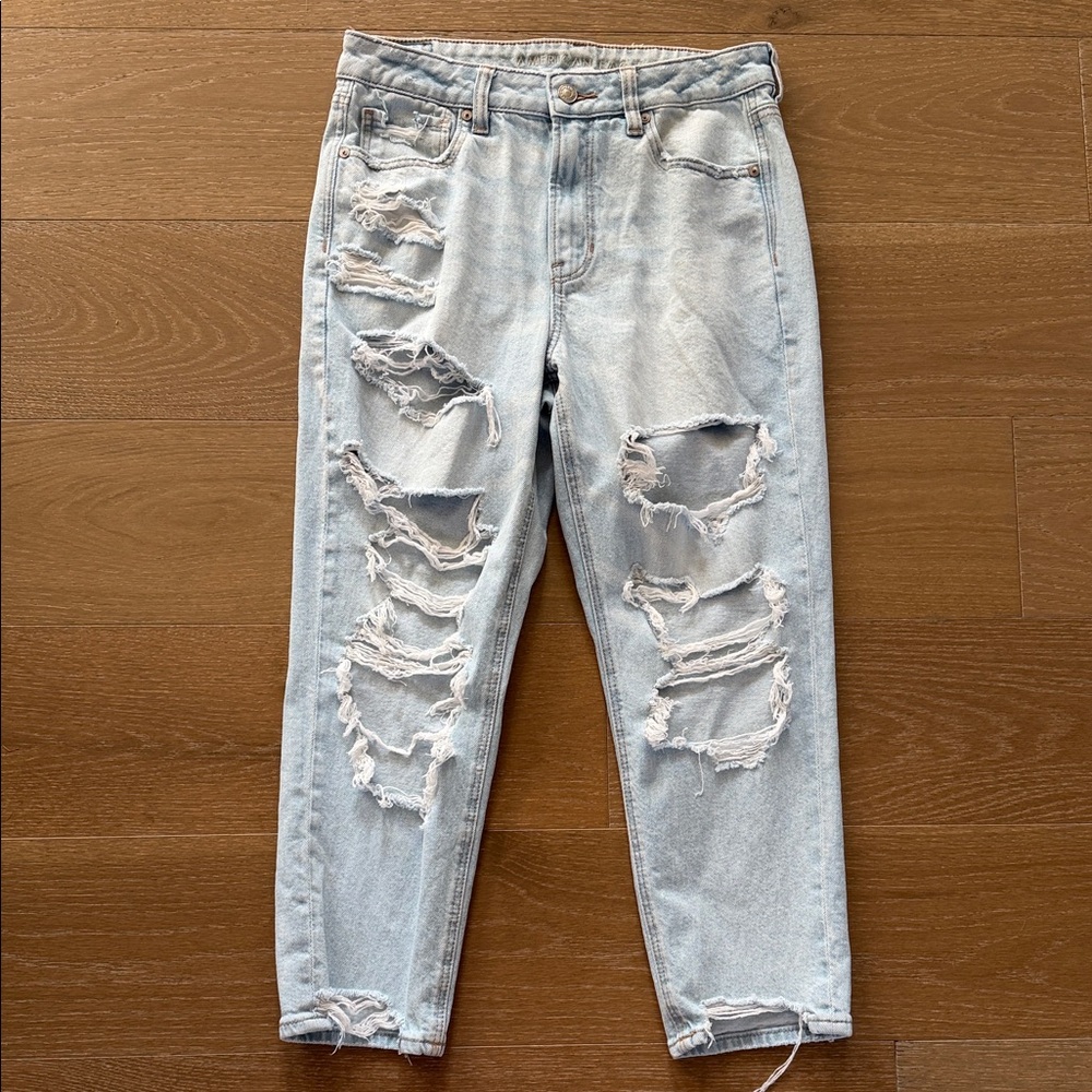 American Eagle Strigid Mom Jeans Light Blue Denim | 8 Extra Short